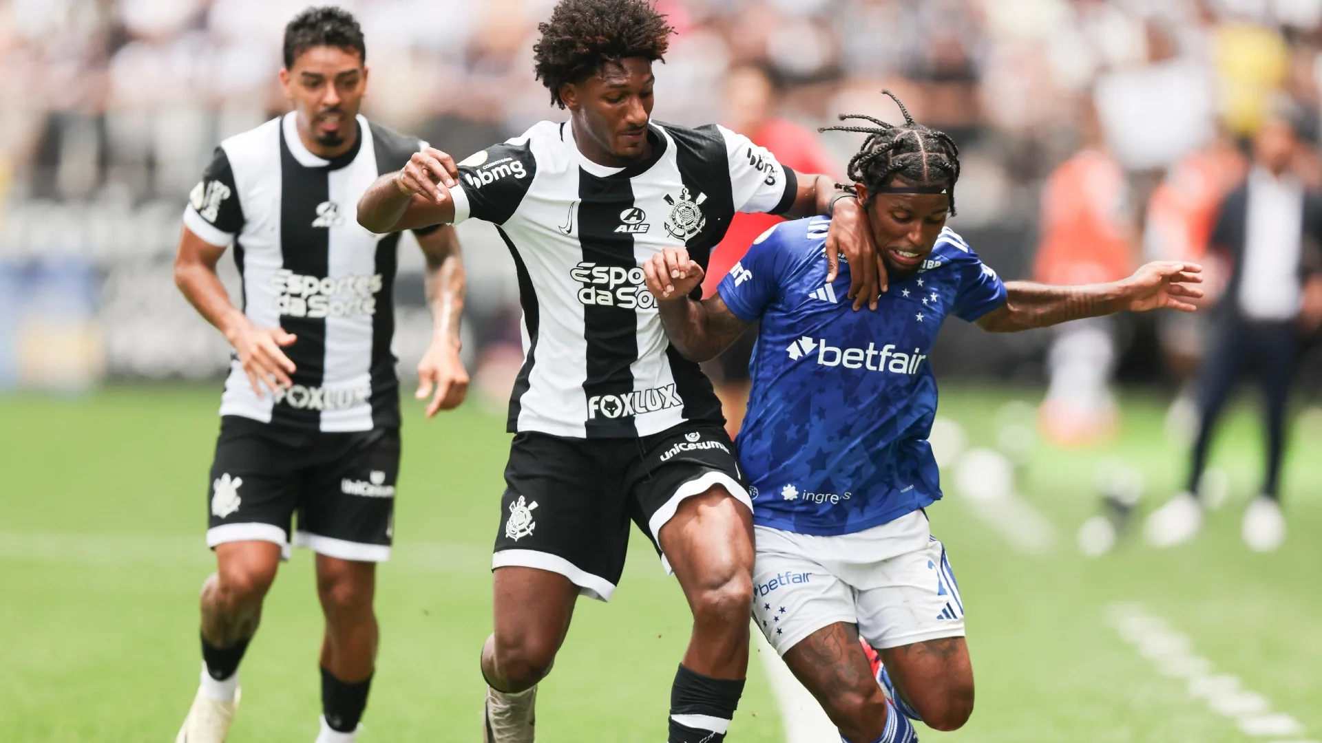 Craque Neto projeta vitória do Corinthians sobre o Cruzeiro e derrota do Palmeiras para o Fluminense no Brasileirão