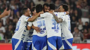 Craque Neto inclui Cruzeiro na briga pelo título do Brasileirão e exalta Alexandre Mattos: “Ele contratou esses jogadores”