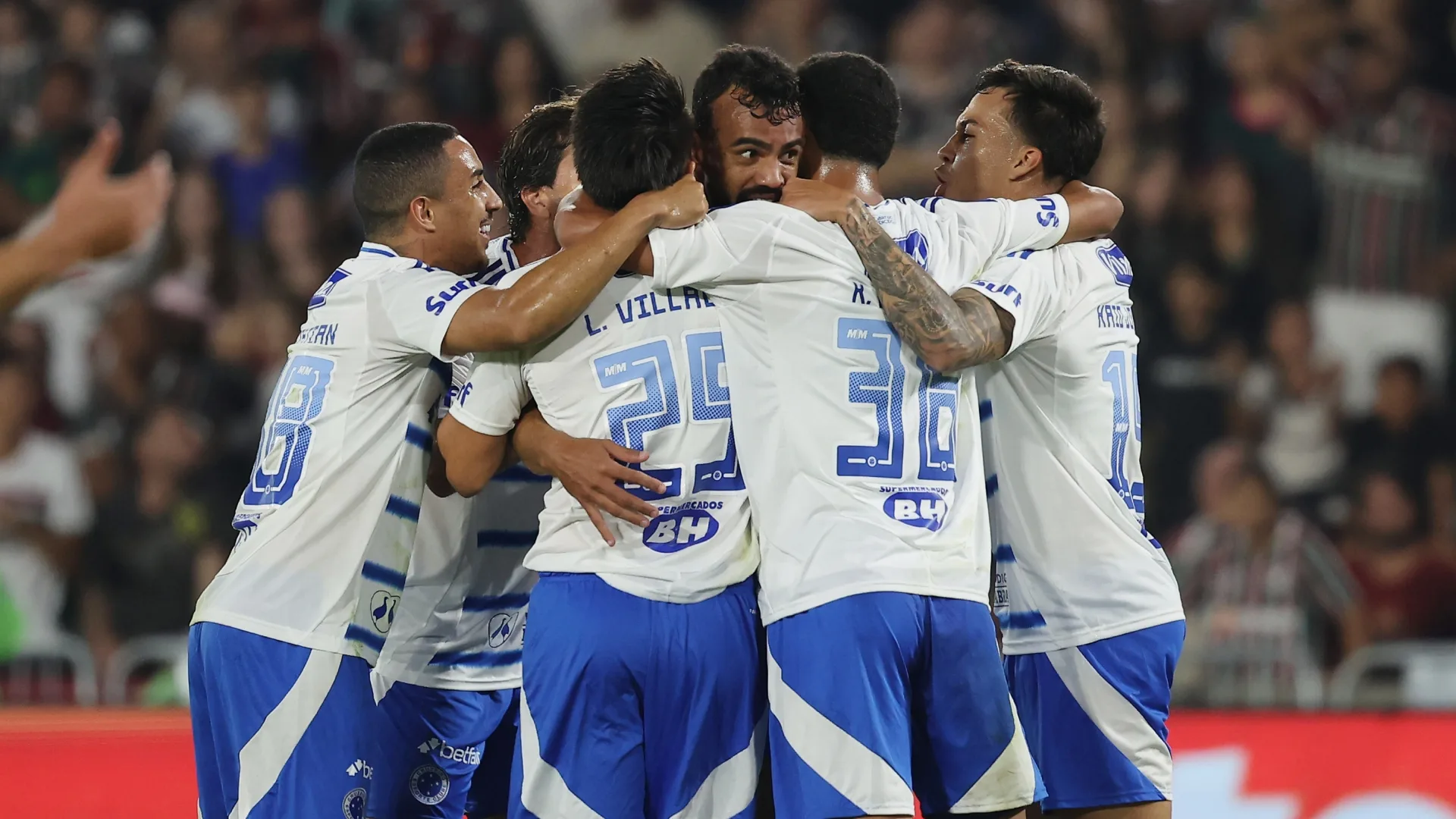 Craque Neto inclui Cruzeiro na briga pelo título do Brasileirão e exalta Alexandre Mattos: “Ele contratou esses jogadores”