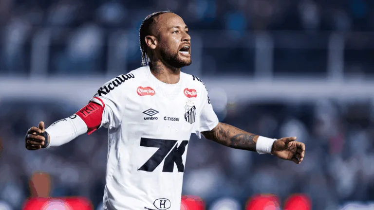 Neymar discute com torcedor do Santos após derrota para o Internacional e é criticado: “Sempre cai na pilha”