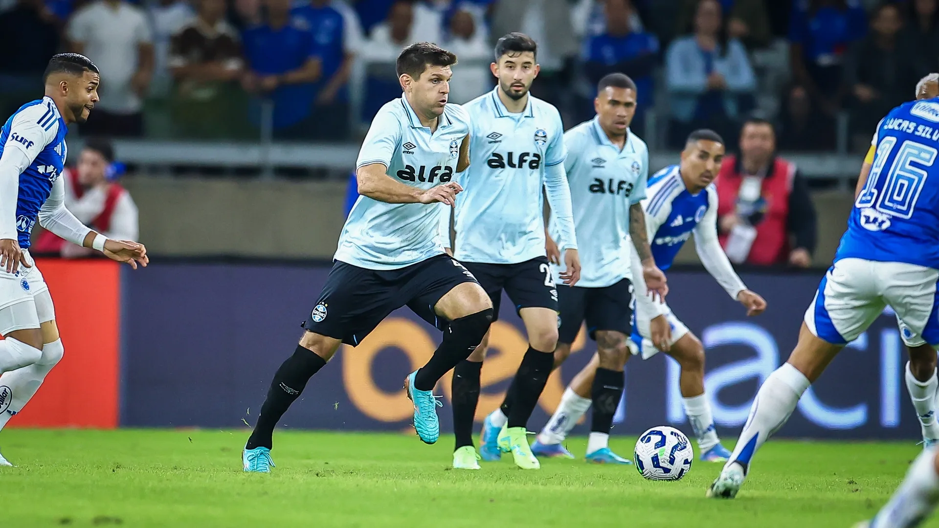 Farid não perdoa o Grêmio após goleada para o Cruzeiro pelo Brasileirão: “Cara de time de Série B”