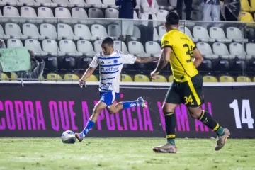 Cruzeiro perde para Defensa y Justícia em amistoso e torcedores não perdoam: “Elenco é bizarramente ruim”
