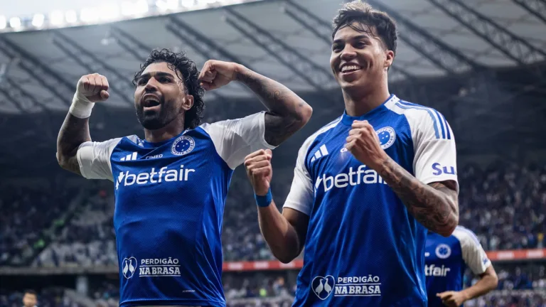Cruzeiro vence Juventude por 4 a 0 no Brasileirão, Gabigol faz 2 gols e recebe elogios da torcida