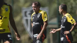 Jorge Nicola descarta possibilidade de Cuca ser demitido do Atlético-MG: “Nenhuma cogitação a respeito”