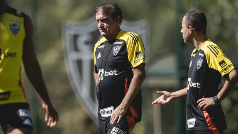 Cuca é ausência em primeiro treino do Atlético-MG para confronto da Copa do Brasil