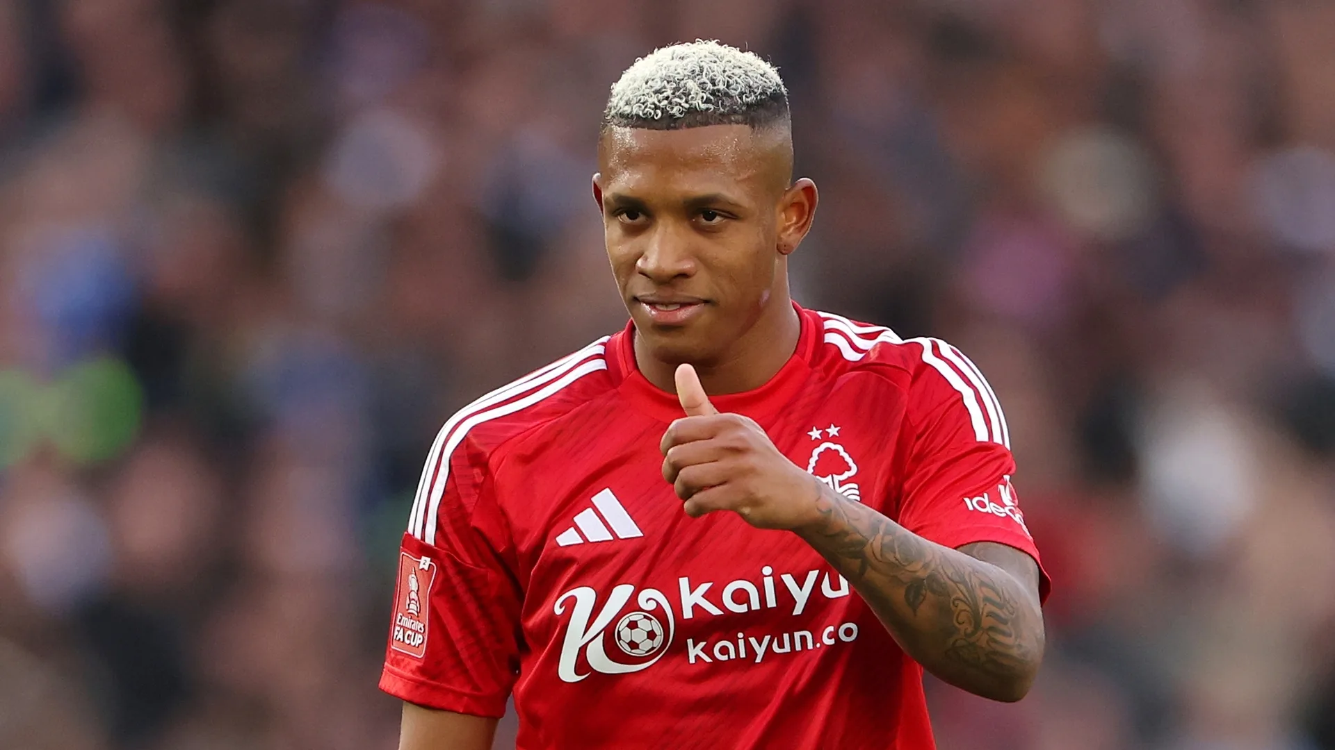 Botafogo se aproxima de Danilo e torcida do Palmeiras fica inconformada: “Nunca vou te perdoar por isso, Leila”