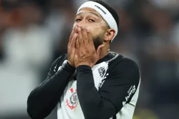 Depay, Romero e mais: Brasileirão Série A tem 12 jogadores suspensos no começo da 14ª rodada
