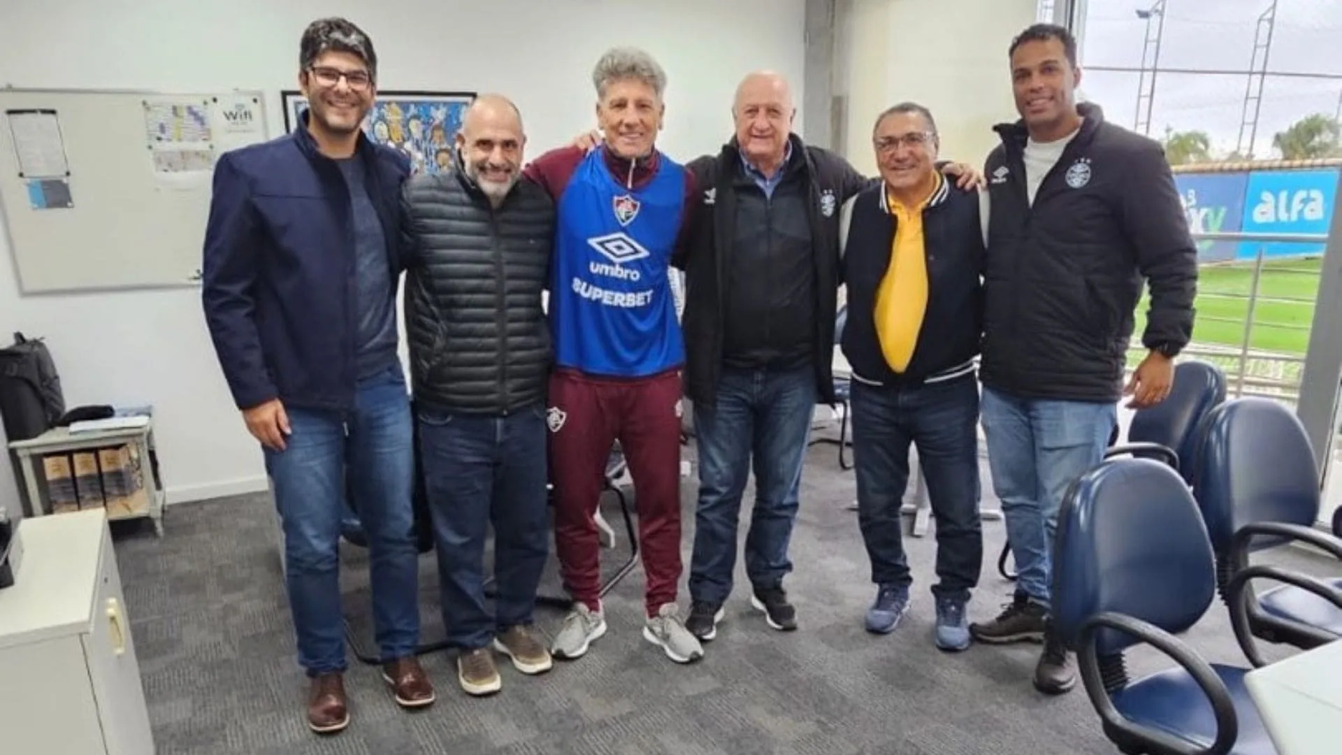 Renato Portaluppi e Felipão se encontram no CT e torcedor se emociona: “Sonho ver esses senhores trabalhando no Grêmio”