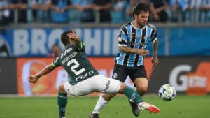 Onde assistir Palmeiras x Grêmio no Brasileirão: prováveis escalações e desfalques