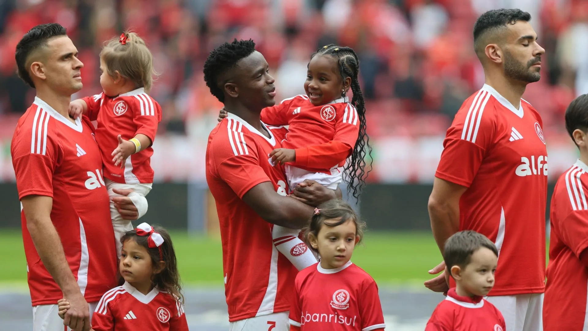 Onde assistir Internacional x Ceará pelo Brasileirão 2025: prováveis escalações e desfalques