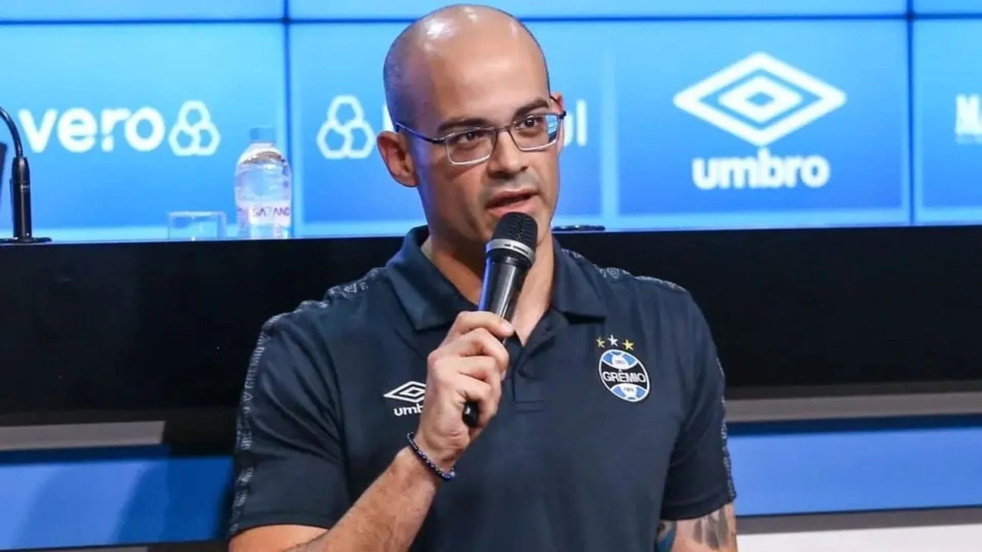 Paulo Caleffi parabeniza Marcelo Marques por comprar a gestão da Arena e torcedores do Grêmio pedem: “Juntem as chapas”