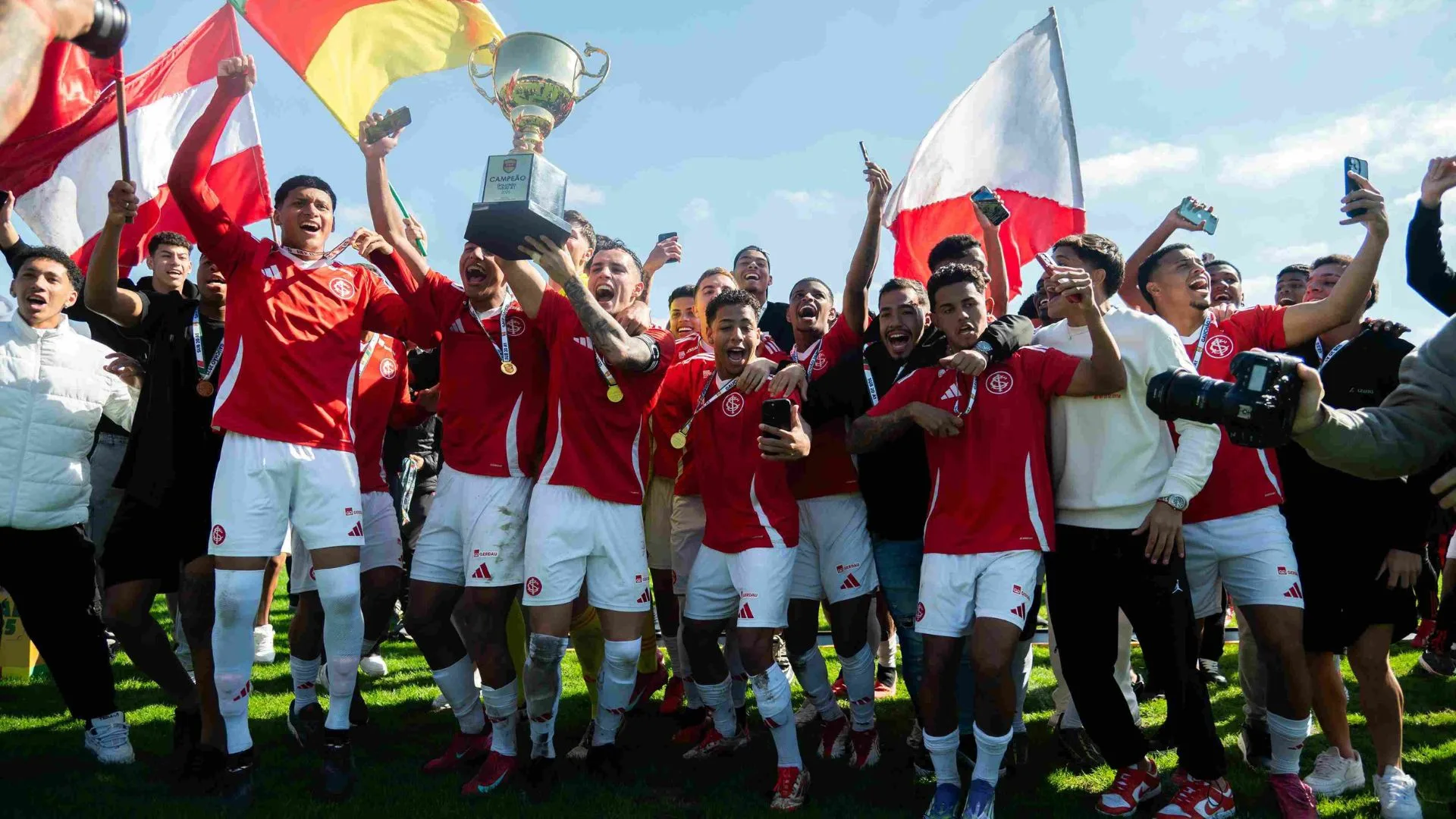 Internacional vence Gre-Nal, é campeão do Gauchão Sub-20 e torcida provoca: “Dono do Sul”