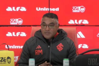 Roger Machado em entrevista coletiva