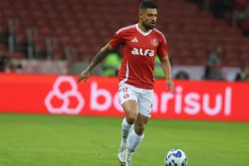 Bruno Tabata valoriza vitória do Internacional e gol nos acréscimos: “Demonstra o nosso caráter”