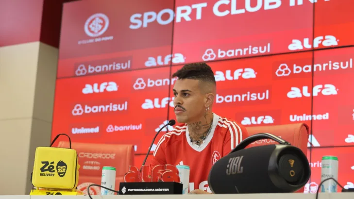 Richard é apresentado pelo Internacional, mas não estreia contra o Vasco: “É me adaptar o mais rápido possível” Richard é apresentado pelo Internacional, mas não estreia contra o Vasco: “É me adaptar o mais rápido possível”