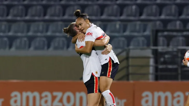 Jogadoras do São Paulo que a Ferroviária precisa ficar de olho nas quartas do Brasileirão Feminino Jogadoras do São Paulo que a Ferroviária precisa ficar de olho nas quartas do Brasileirão Feminino