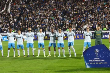 Grêmio é derrotado pelo Alianza Lima, se complica na Sul-Americana e frustra torcida: “Inimigos do bom futebol”