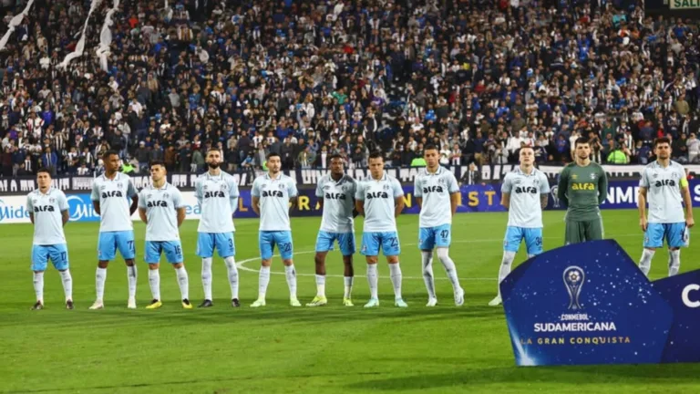Grêmio é derrotado pelo Alianza Lima, se complica na Sul-Americana e frustra torcida: “Inimigos do bom futebol”