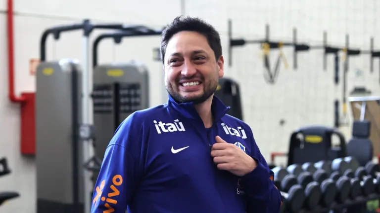 Seleção brasileira feminina vive momento de ascensão e renovação desde a chegada de Arthur Elias