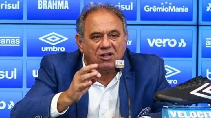 Denis Abrahão, pré-candidato à presidência, revela ser contra à SAF no Grêmio: “Entregar o Grêmio para ninguém” Denis Abrahão, pré-candidato à presidência, revela ser contra à SAF no Grêmio: “Entregar o Grêmio para ninguém”