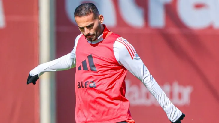 Internacional vence Brasil de Farroupilha em jogo-treino, mas torcida critica: “Tomaram gol de time da segunda divisão” Internacional vence Brasil de Farroupilha em jogo-treino, mas torcida critica: “Tomaram gol de time da segunda divisão”