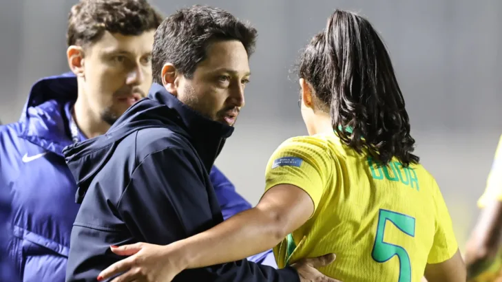 Arthur Elias comenta vitória da seleção brasileira feminina na estreia da Copa América: “Jogo bastante difícil” Arthur Elias comenta vitória da seleção brasileira feminina na estreia da Copa América: “Jogo bastante difícil”