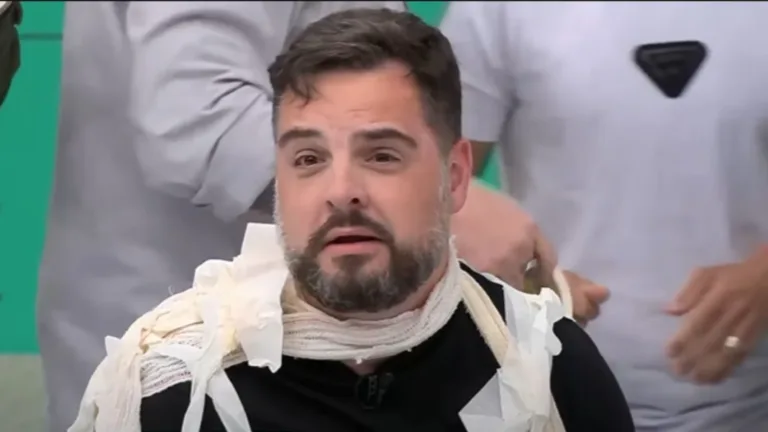 Chico Garcia não é ‘poupado’ após eliminação do Grêmio na Sul-Americana: “Futebol tem dia de ganhar e dia de perder”