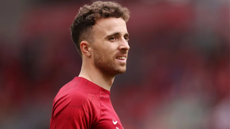 Jornal português revela que Diogo Jota, do Liverpool, iria pegar trem e voltar para Inglaterra ao fazer percurso fatal