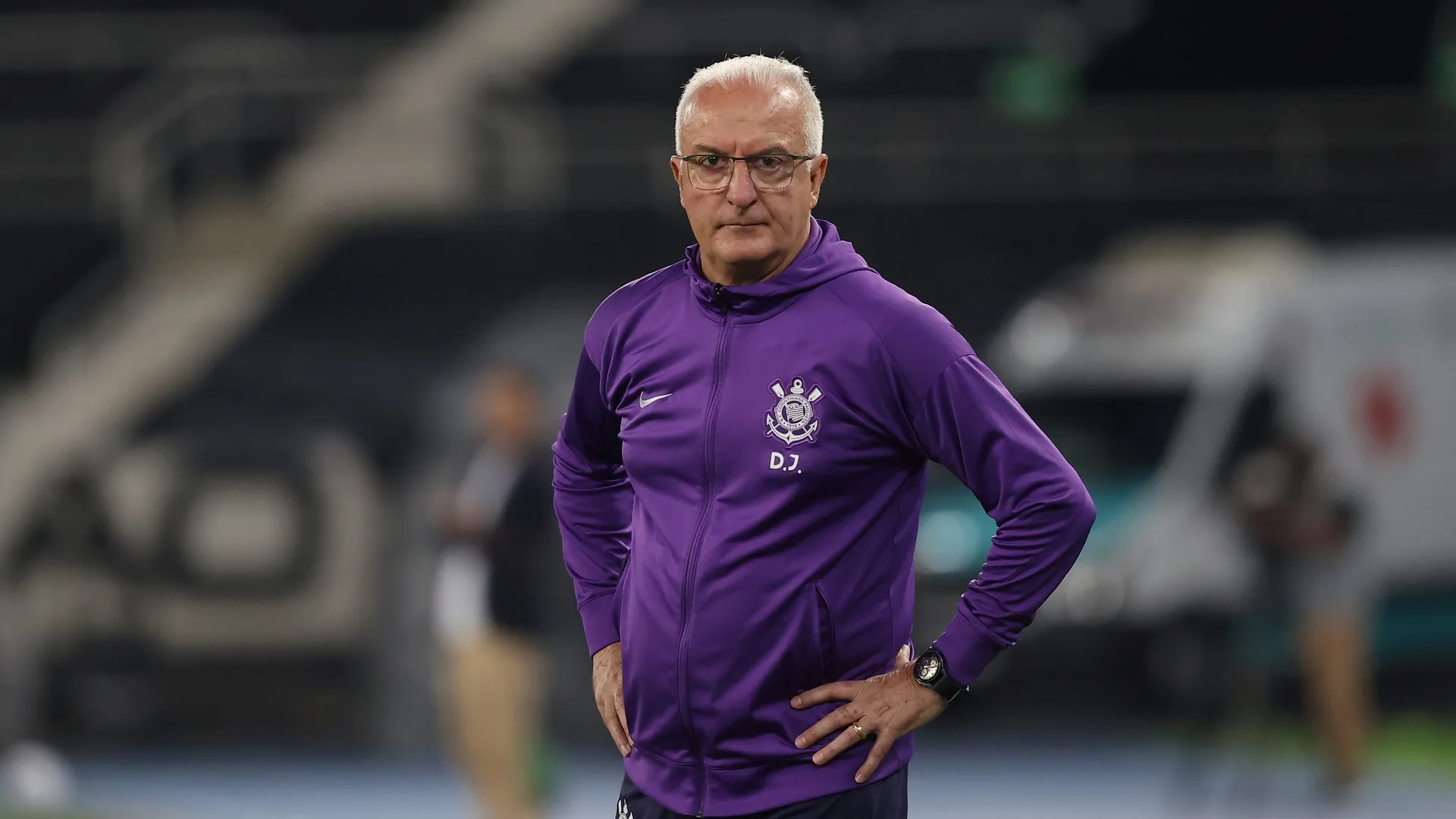 Marília Ruiz critica Dorival Júnior por escalar reservas no Corinthians: “Brasileiro é prioridade”