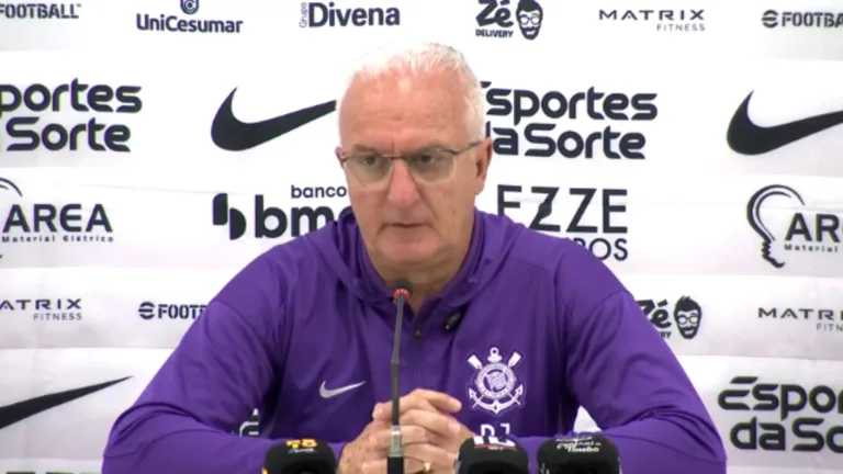 Dorival Júnior projeta Corinthians x Palmeiras e comemora retorno de Yuri Alberto: “Característica única no nosso elenco”