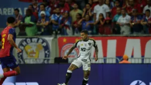 STJD marca para sexta-feira julgamento de Dudu, do Atlético-MG, por ofensas a Leila Pereira