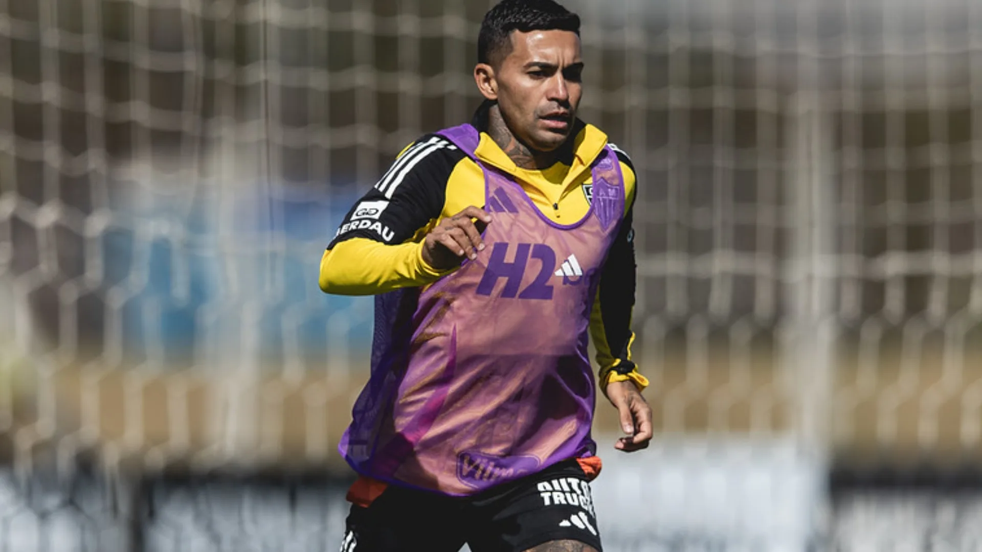 Em nota, defesa de Dudu critica STJD por suspensão do jogador do Atlético-MG: “Sintoma claro de interferência”