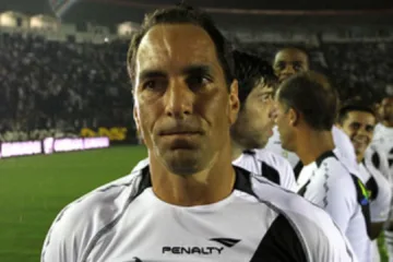 Edmundo coloca o Vasco no mesmo patamar de grandeza do São Paulo: “Não está conseguindo ser uma potência”