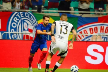 Em jogo de golaços, Bahia vence Atlético-MG por 2 a 1 e entra no G4 do Brasileirão