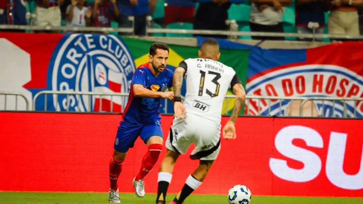 Em jogo de golaços, Bahia vence Atlético-MG por 2 a 1 e entra no G4 do Brasileirão Em jogo de golaços, Bahia vence Atlético-MG por 2 a 1 e entra no G4 do Brasileirão