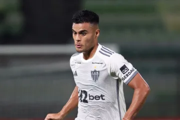 Fausto Vera recusa investida do River Plate e Lucas Tanaka explica: “Recebe salário alto no Atlético-MG”