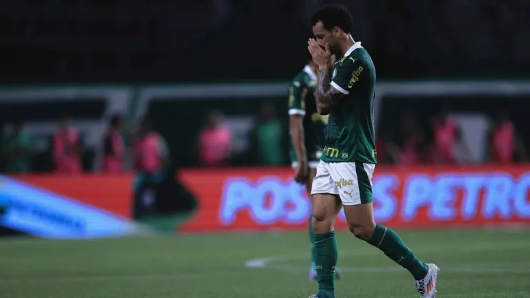 Kleber Gladiador diz ter poucas esperanças com Felipe Anderson no Palmeiras: “Está lembrando o Valdivia, toda hora machuca”