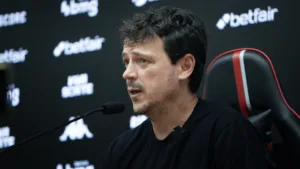 Renata Fan elogia declaração de Fernando Diniz após eliminação do Vasco na Sul-Americana: “Fala a verdade”