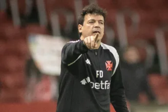 Fernando Diniz, em jogo do Brasileirão