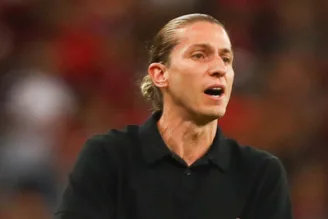 Filipe Luís, em jogo no Maracanã
