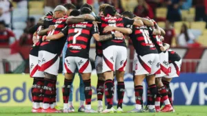 Zinho descarta status de “incomparável” em alerta ao Flamengo sobre Atlético-MG e Internacional: “Diminui o favoritismo”