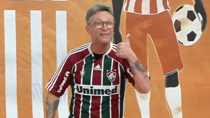 Craque Neto detona torcedores que criticam Renato Gaúcho e exalta o Fluminense: “Acham que ele não sabe nada” Craque Neto detona torcedores que criticam Renato Gaúcho e exalta o Fluminense: “Acham que ele não sabe nada”