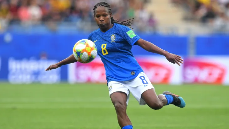 Entrevista, Formiga fala sobre momentos da sua carreira e destaca: “Às vezes, a jogadora reserva precisava entrar com a chuteira da colega titular” Entrevista, Formiga fala sobre momentos da sua carreira e destaca: “Às vezes, a jogadora reserva precisava entrar com a chuteira da colega titular”