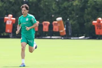Massini escala time ideal do Palmeiras contra o Chelsea no Mundial de Clubes: “Giay vem para ser o terceiro zagueiro”