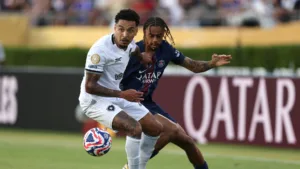 André Hernan destaca possíveis saídas de Gregore e Barboza do Botafogo: “Vai ao mercado, não tem jeito”