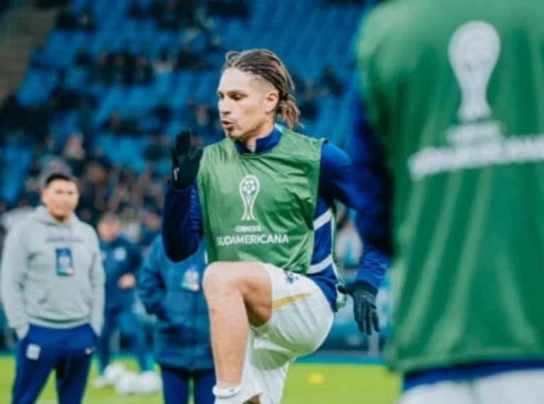 Guerrero diz ser torcedor do Corinthians e lamenta problemas vividos pelo clube: “Deveria estar lá em cima”