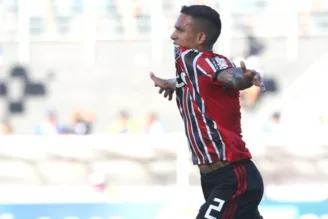 Igor Vinícius comemora gol pelo São Paulo