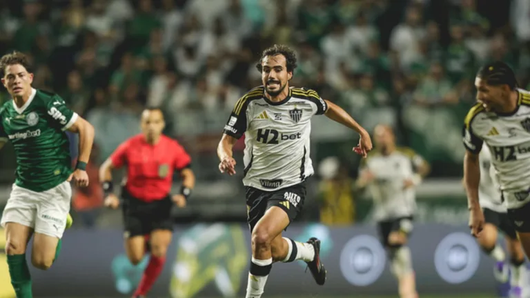 Igor Gomes cita ‘sacrifício’ ao falar de postura do Atlético-MG contra Palmeiras: “Entrei praticamente para marcar”
