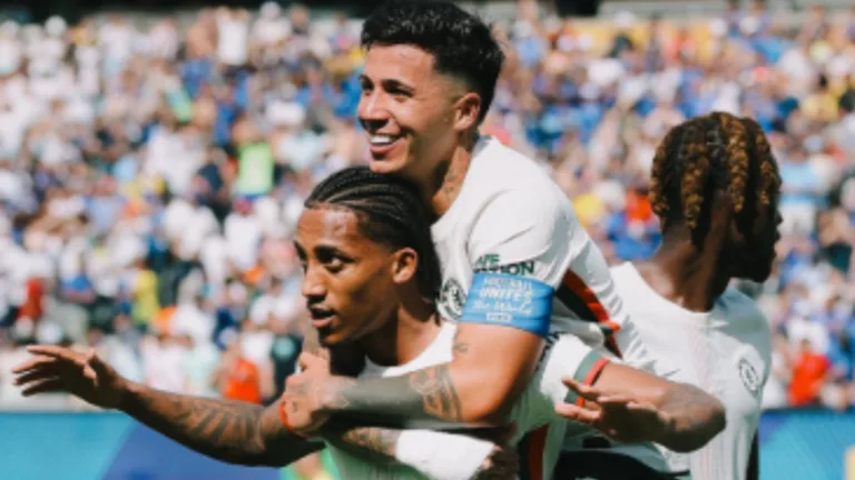 Craque Neto destaca vantagem de Palmeiras e Flamengo ao abordar negociação de João Pedro: “Podem tirar qualquer jogador”