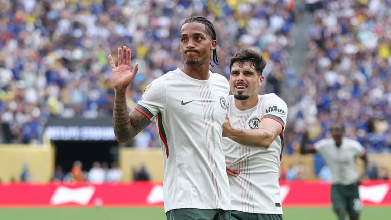 João Pedro explica comemoração após gol contra o Fluminense e exalta o Chelsea: “Não posso pedir desculpas”